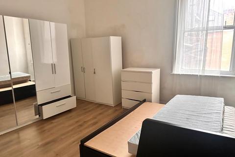 2 bedroom flat to rent, Cricklewood Broadway, NW2