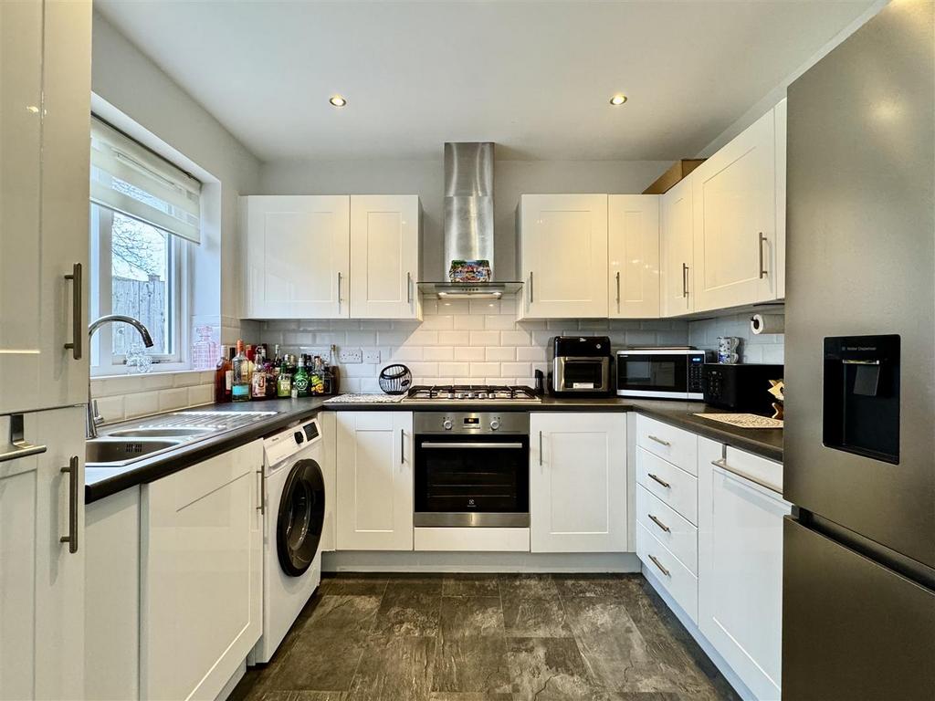 Dining kitchen