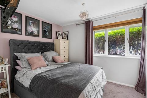 undefined, Caroline Close, London, SW16