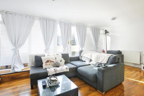 1 bedroom ground floor flat for sale, Kingsway Gardens, Andover