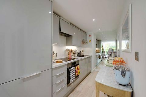 1 bedroom flat for sale, Great West Road, Brentford TW8