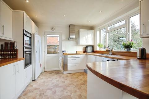 4 bedroom semi-detached house for sale, Roberts Road, Barton Stacey, Winchester