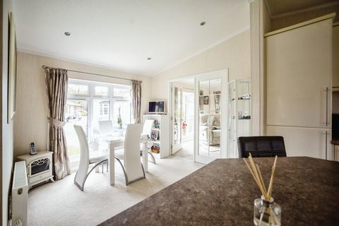 2 bedroom park home for sale, Capel Gardens, Ruckinge, Ashford