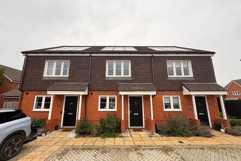Foxglove Close, Curbridge, Southampton