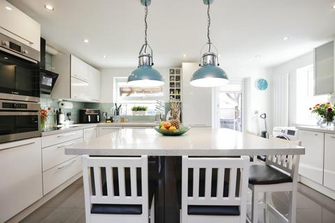 3 bedroom end of terrace house for sale, Winston Drive, Banbury