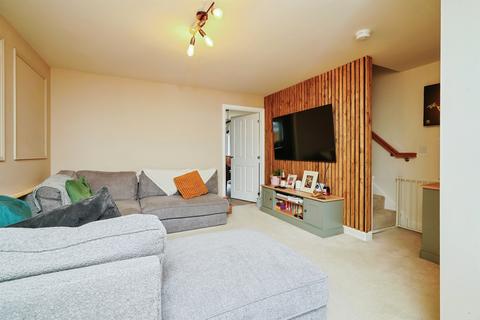 3 bedroom terraced house for sale, Wickets Way, Banbury