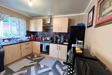4 bedroom semi-detached house for sale, Gilbert Road, Smethwick