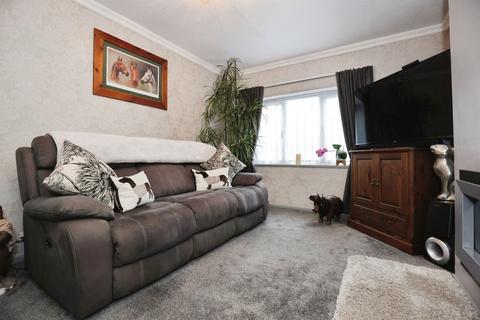 3 bedroom terraced house for sale, Jasmine Walk, Banbury