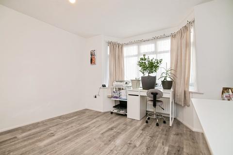 4 bedroom semi-detached house for sale, Thimblemill Road, SMETHWICK
