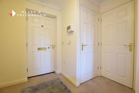 1 bedroom flat for sale, Imperial Court, Marine Parade West, Clacton-on-Sea, Essex, CO15 1LD