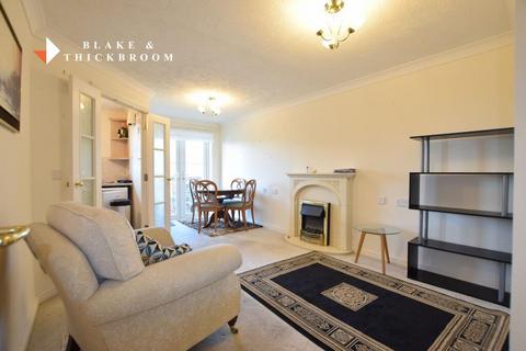 1 bedroom flat for sale, Imperial Court, Marine Parade West, Clacton-on-Sea, Essex, CO15 1LD