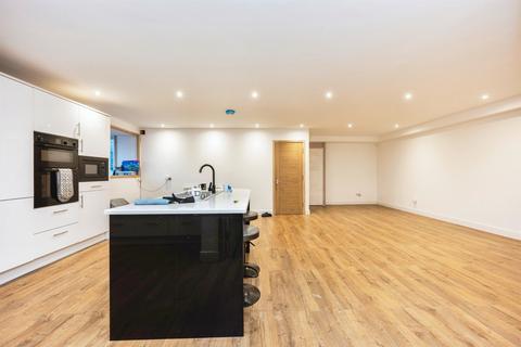 3 bedroom apartment for sale, Ashburnham Road, Bedford