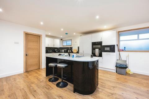 3 bedroom apartment for sale, Ashburnham Road, Bedford