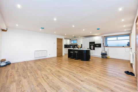 3 bedroom apartment for sale, Ashburnham Road, Bedford