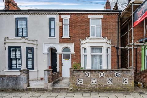Honey Hill Road, Bedford