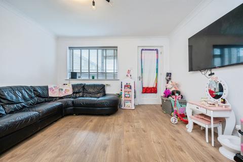 3 bedroom terraced house for sale, Cornwallis Close, Bromham, Bedford