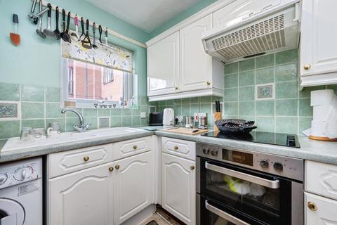 undefined, Warwick Avenue, Bedford