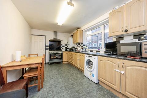 undefined, Victoria Road, Bedford