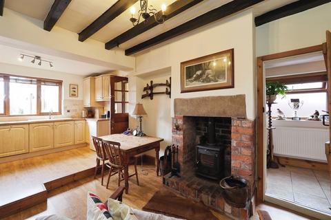 3 bedroom cottage for sale, Horsley Road, Kilburn, Belper