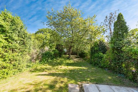 4 bedroom semi-detached house for sale, Meeds Road, Burgess Hill