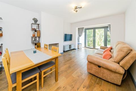 4 bedroom semi-detached house for sale, Meeds Road, Burgess Hill