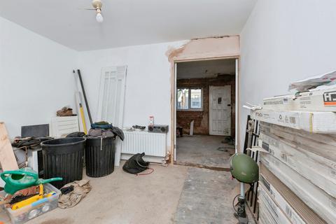 2 bedroom end of terrace house for sale, Lansdowne Grove, Wigston
