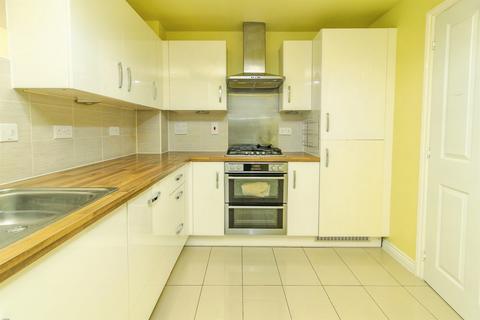3 bedroom semi-detached house for sale, Alderney Avenue, Bletchley, Milton Keynes