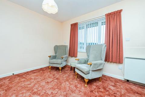 1 bedroom flat for sale, Cloverdale Drive, Longwell Green, Bristol