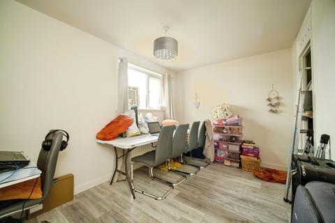 undefined, Shelley Close, Basingstoke