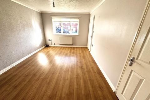 3 bedroom semi-detached house for sale, Ardennes Road, Huyton, Liverpool