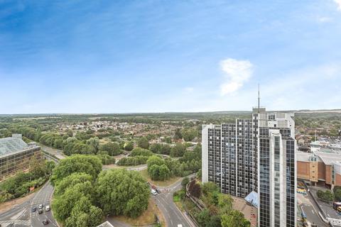 1 bedroom flat for sale, Skyline Plaza, Basingstoke