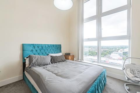 1 bedroom flat for sale, Skyline Plaza, Basingstoke