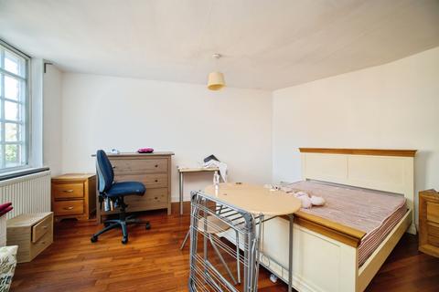 4 bedroom detached house for sale, Winchester Road, Basingstoke