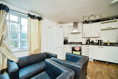 4 bedroom detached house for sale, Winchester Road, Basingstoke