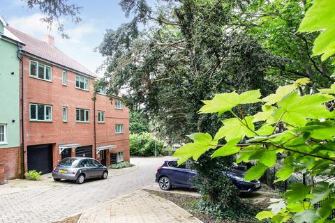 undefined, Summerhouse Hill, Buckingham