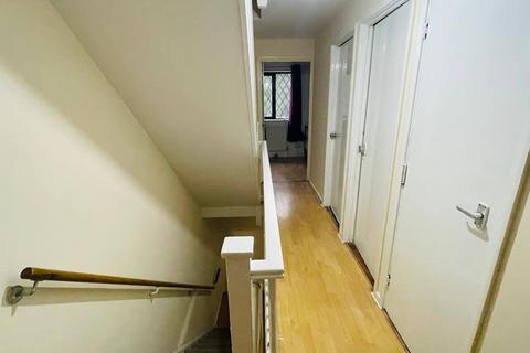 undefined, Lukin Street, Shadwell, E1 0AA