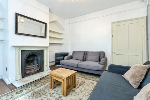 undefined, Hunter Street, Buckingham