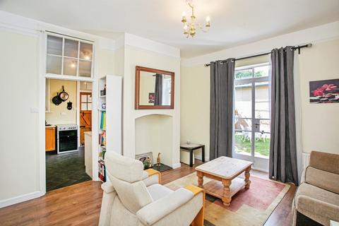 undefined, Hunter Street, Buckingham