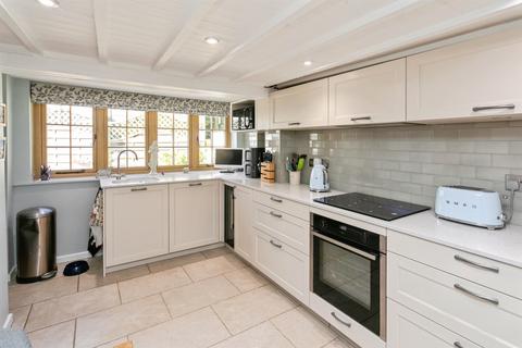 3 bedroom semi-detached house for sale, East Street, Adstock, Buckingham