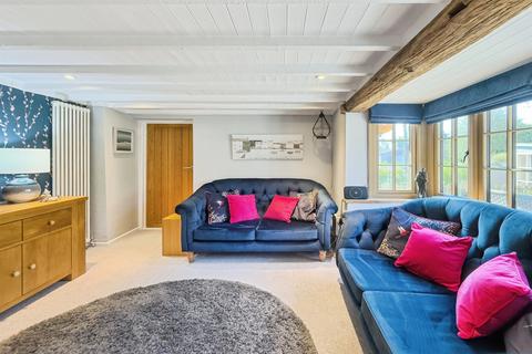 3 bedroom semi-detached house for sale, East Street, Adstock, Buckingham