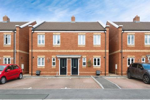 undefined, Hamilton Close, Buckingham