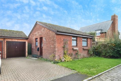 2 bedroom detached bungalow for sale, Spinney Close, Steeple Claydon, Buckingham