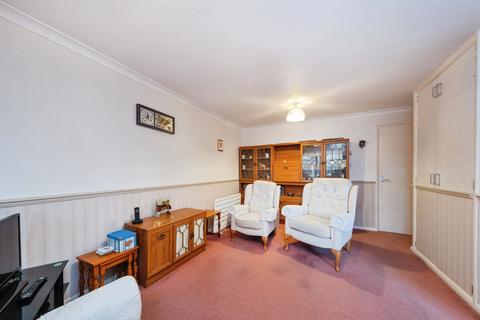 2 bedroom detached bungalow for sale, Spinney Close, Steeple Claydon, Buckingham