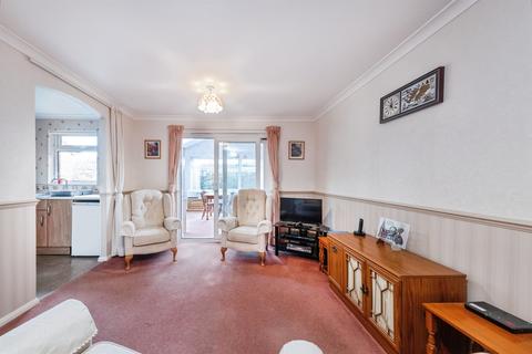 2 bedroom detached bungalow for sale, Spinney Close, Steeple Claydon, Buckingham