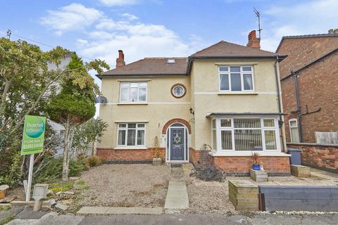 3 bedroom detached house for sale, Alexandra Road, Burton-On-Trent