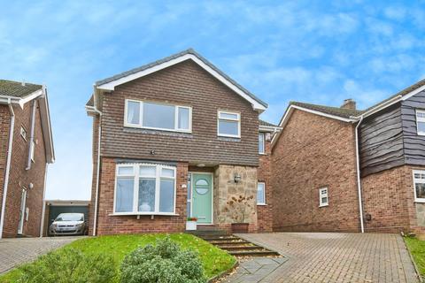 4 bedroom detached house for sale, Hillcrest Avenue, Burton-On-Trent