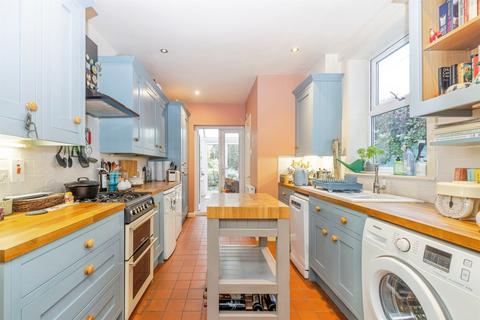 3 bedroom terraced house for sale, Field Road, Watford
