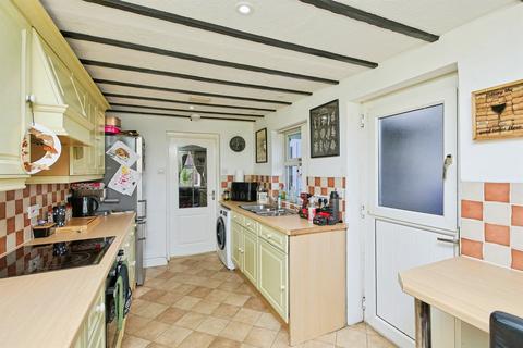 4 bedroom terraced house for sale, Spring Terrace Road, Burton-On-Trent