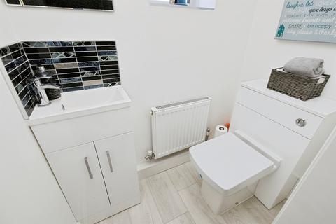 3 bedroom detached house for sale, Orchid Close, Burton-On-Trent