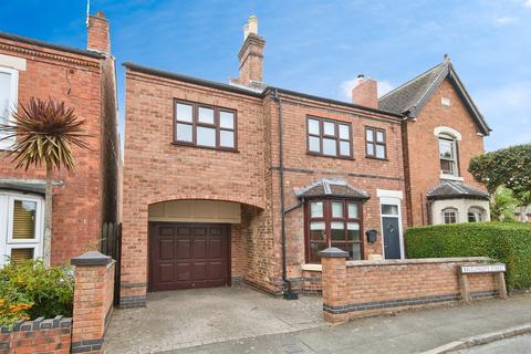4 bedroom detached house for sale, Brizlincote Street, BURTON-ON-TRENT